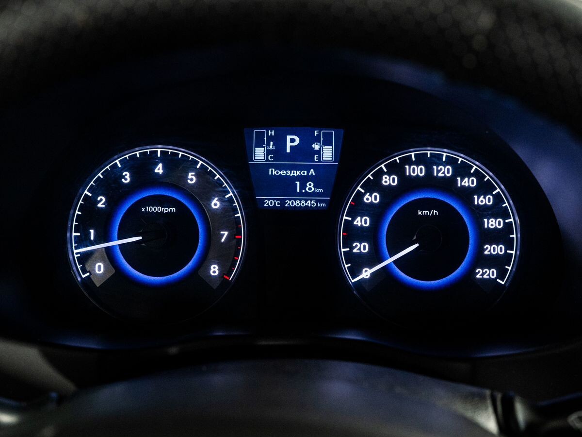 Hyundai Solaris 2015 - фото автомобиля