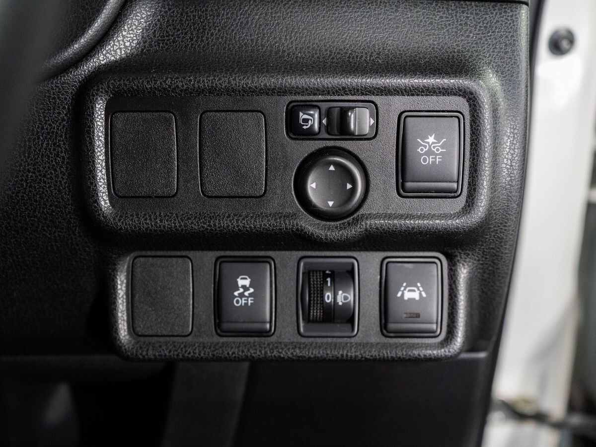 Nissan Note 2019 - фото автомобиля