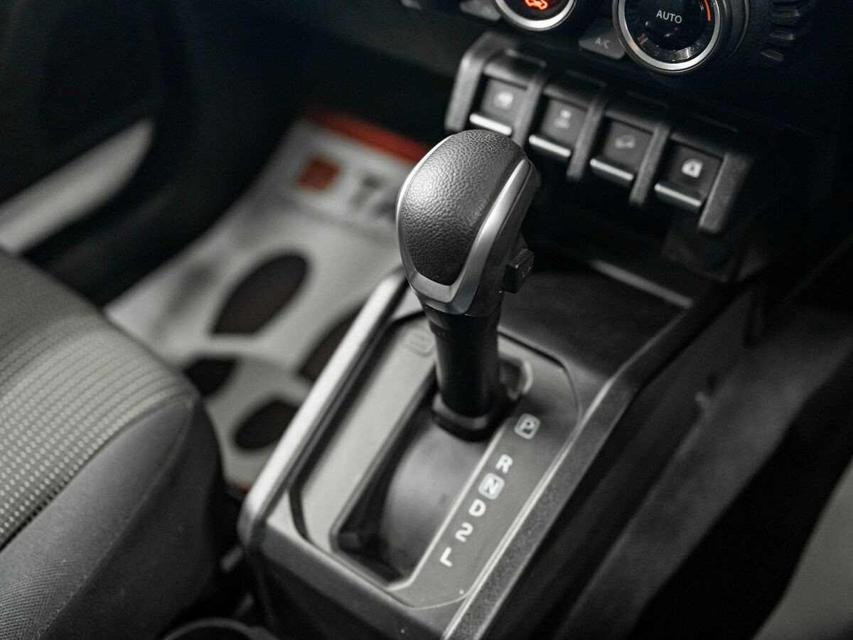 Suzuki Jimny 2021 - фото автомобиля