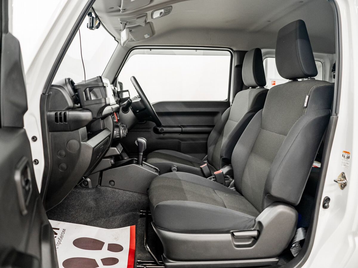 Suzuki Jimny 2021 - фото автомобиля