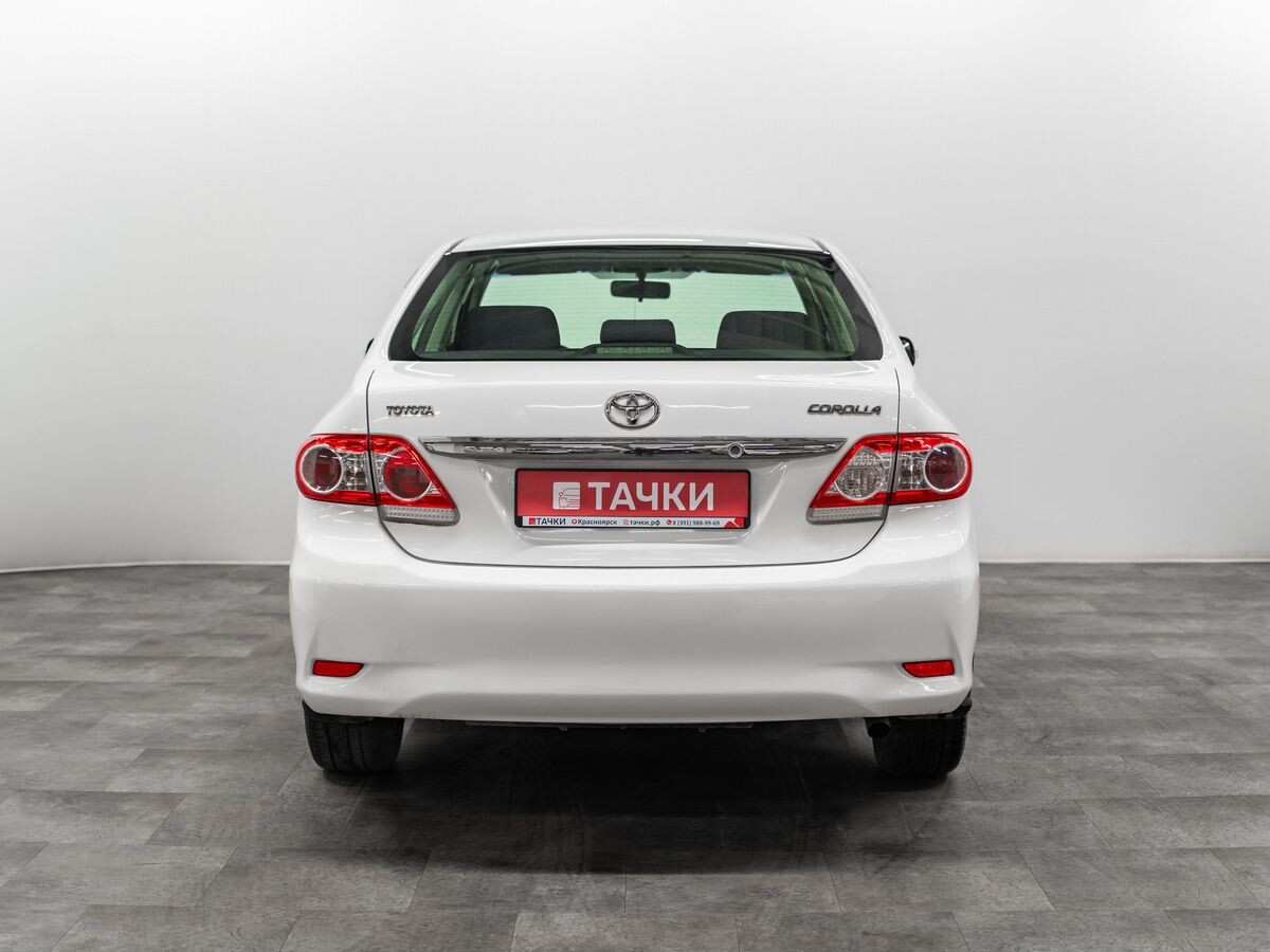 Toyota Corolla 2012 - фото автомобиля
