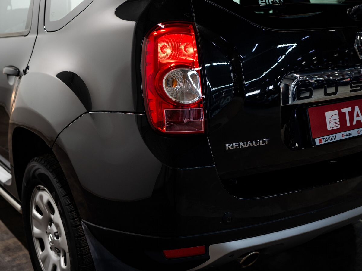 Renault Duster 2012 - фото автомобиля