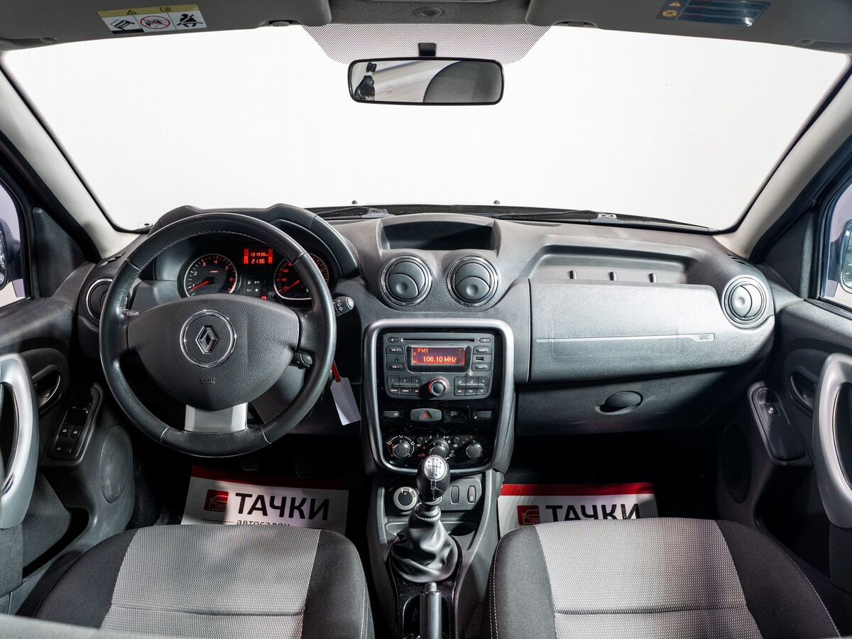 Renault Duster 2012 - фото автомобиля