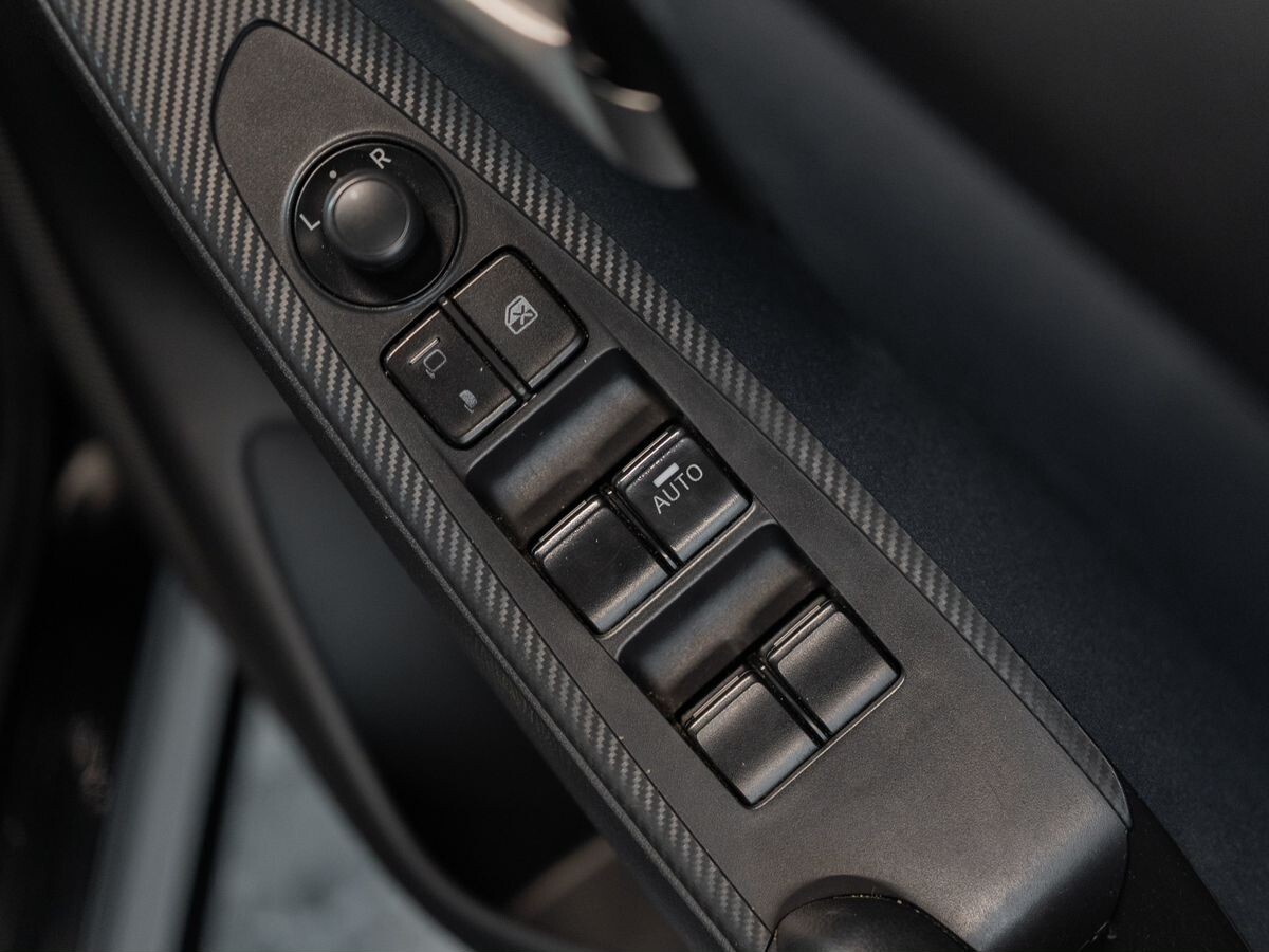 Mazda Demio 2015 - фото автомобиля