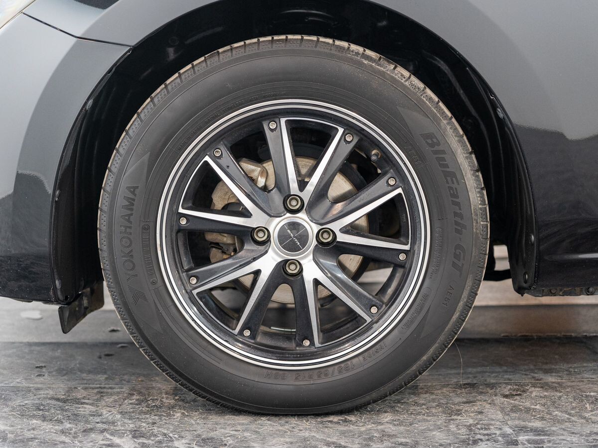 Mazda Demio 2015 - фото автомобиля