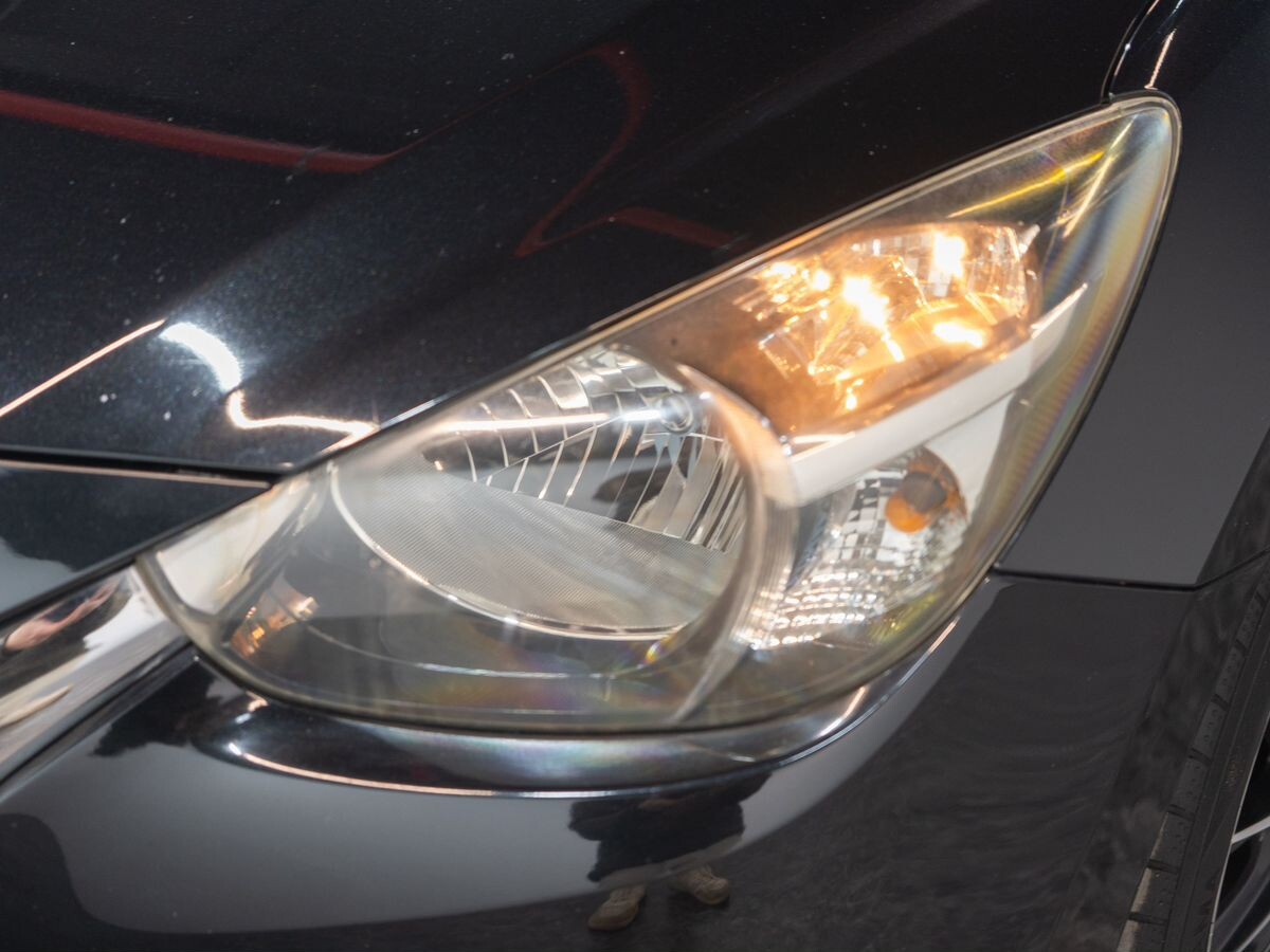 Mazda Demio 2015 - фото автомобиля