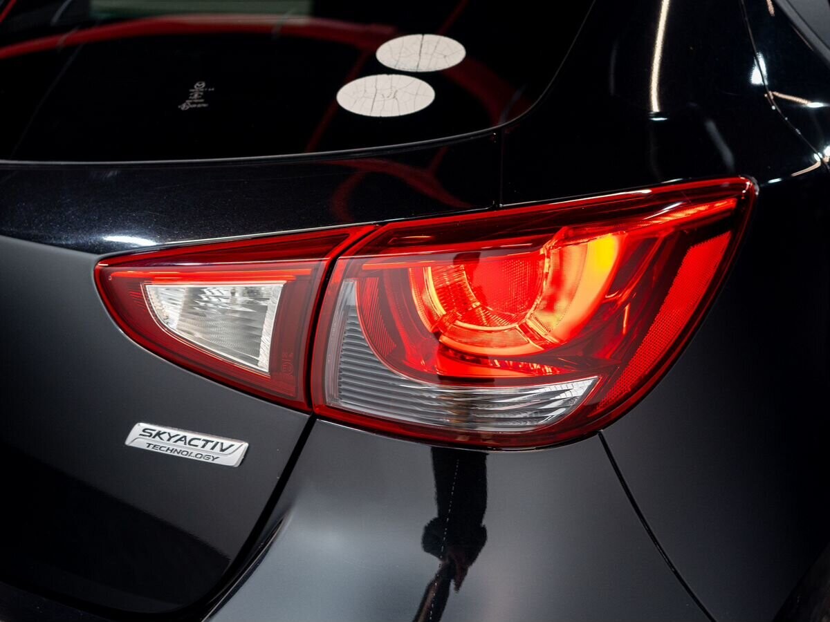 Mazda Demio 2015 - фото автомобиля