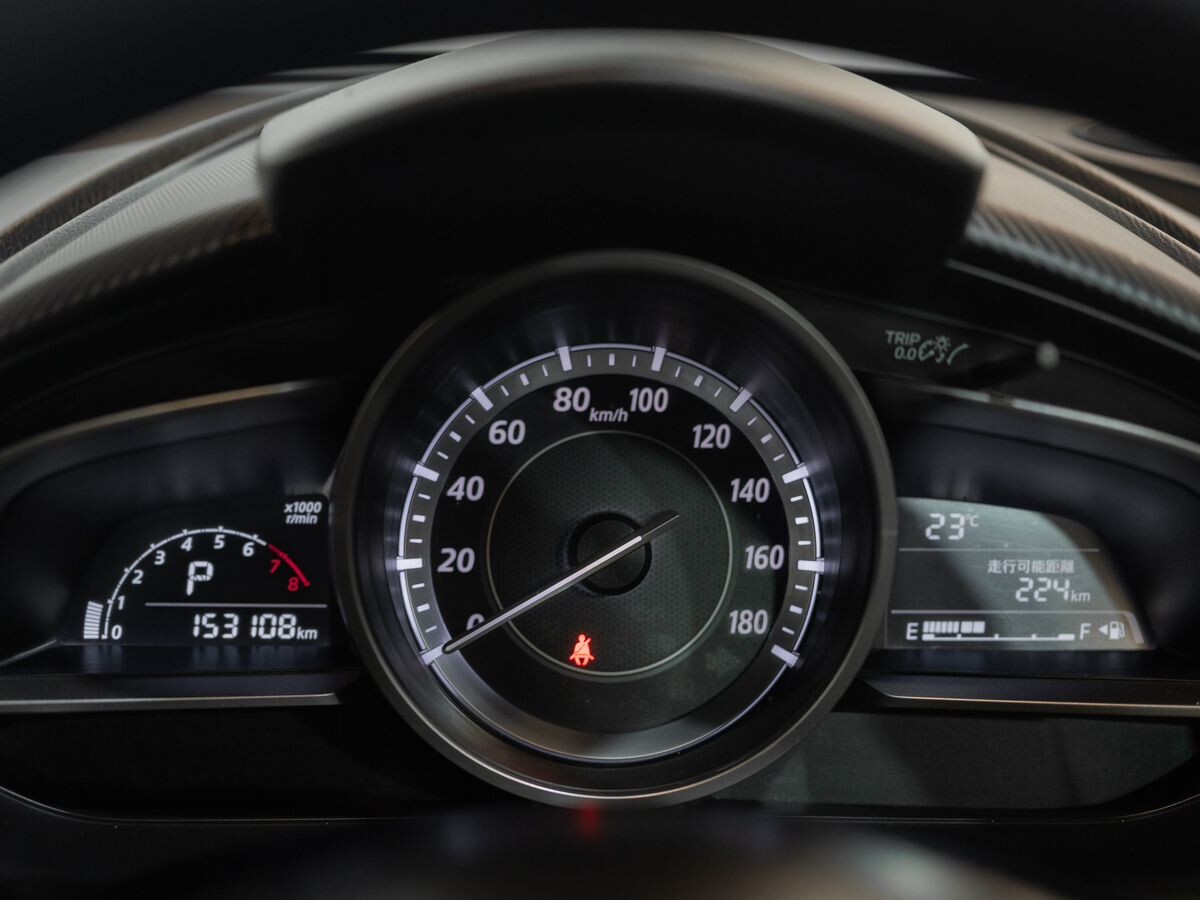 Mazda Demio 2015 - фото автомобиля