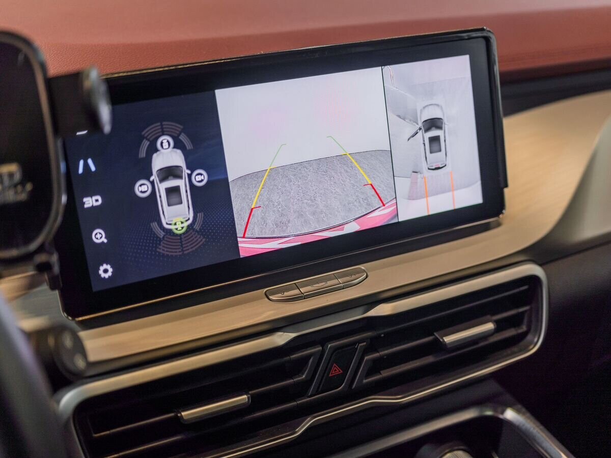 Geely Coolray 2021 - фото автомобиля