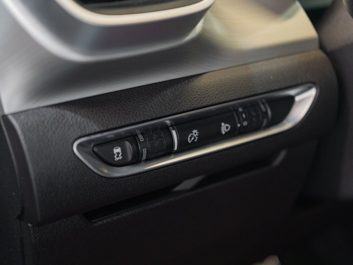 Geely Coolray 2021 - фото автомобиля