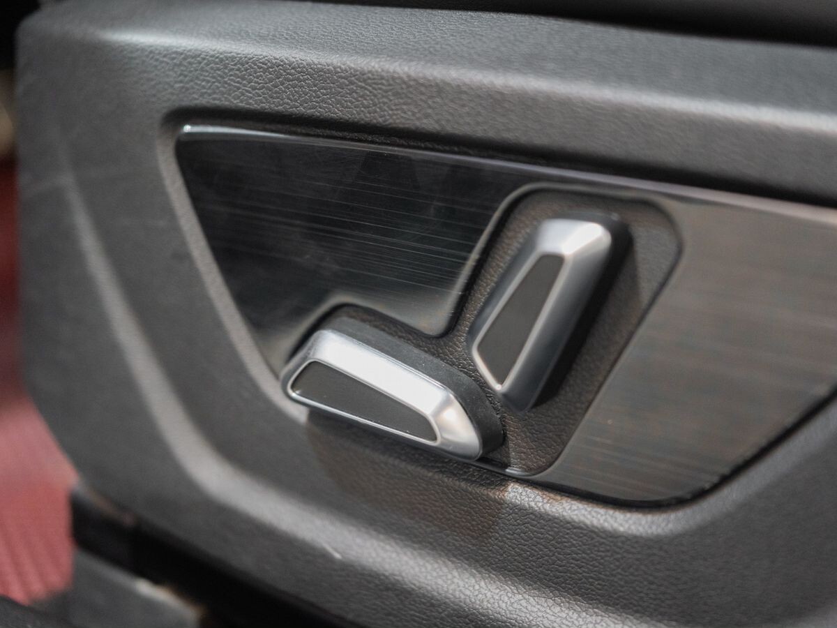 Geely Coolray 2021 - фото автомобиля