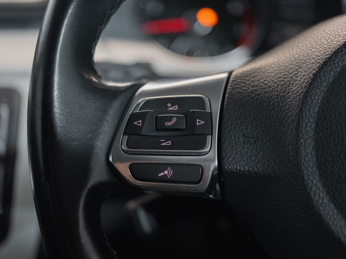 Volkswagen Passat 2014 - фото автомобиля