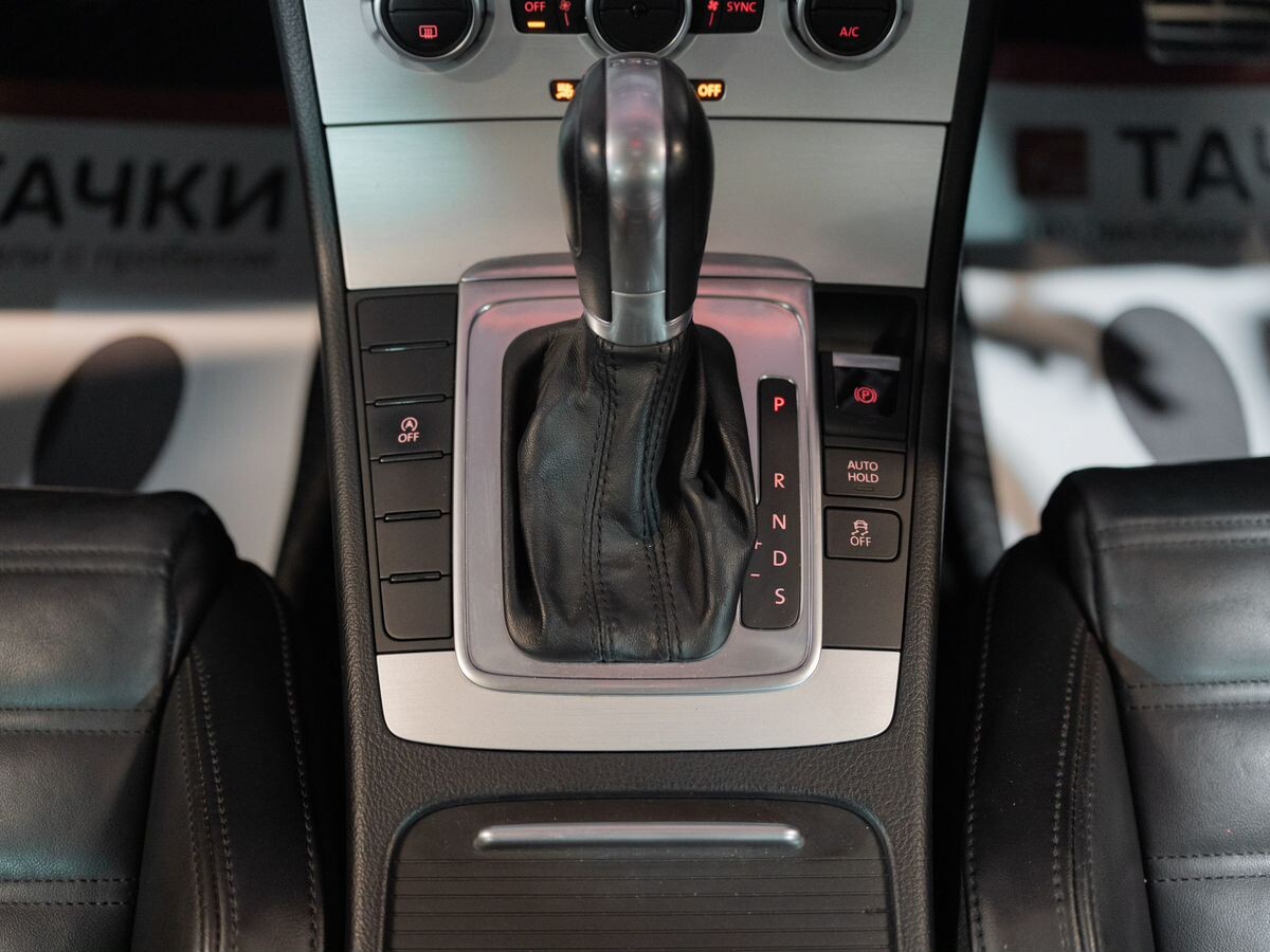Volkswagen Passat 2014 - фото автомобиля