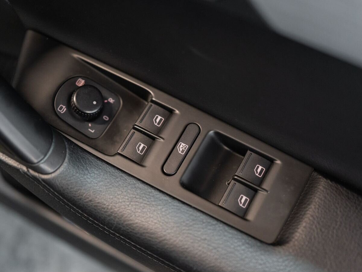 Volkswagen Passat 2014 - фото автомобиля