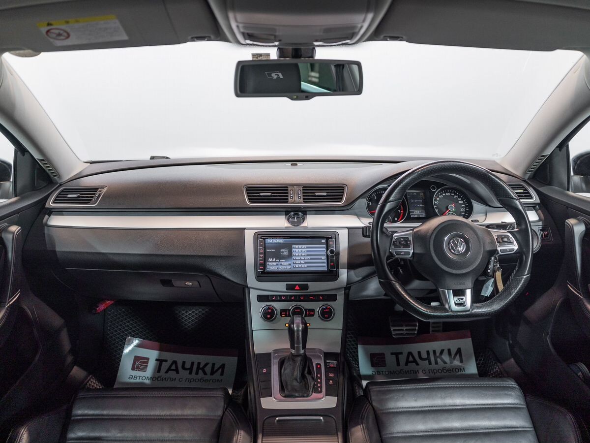 Volkswagen Passat 2014 - фото автомобиля
