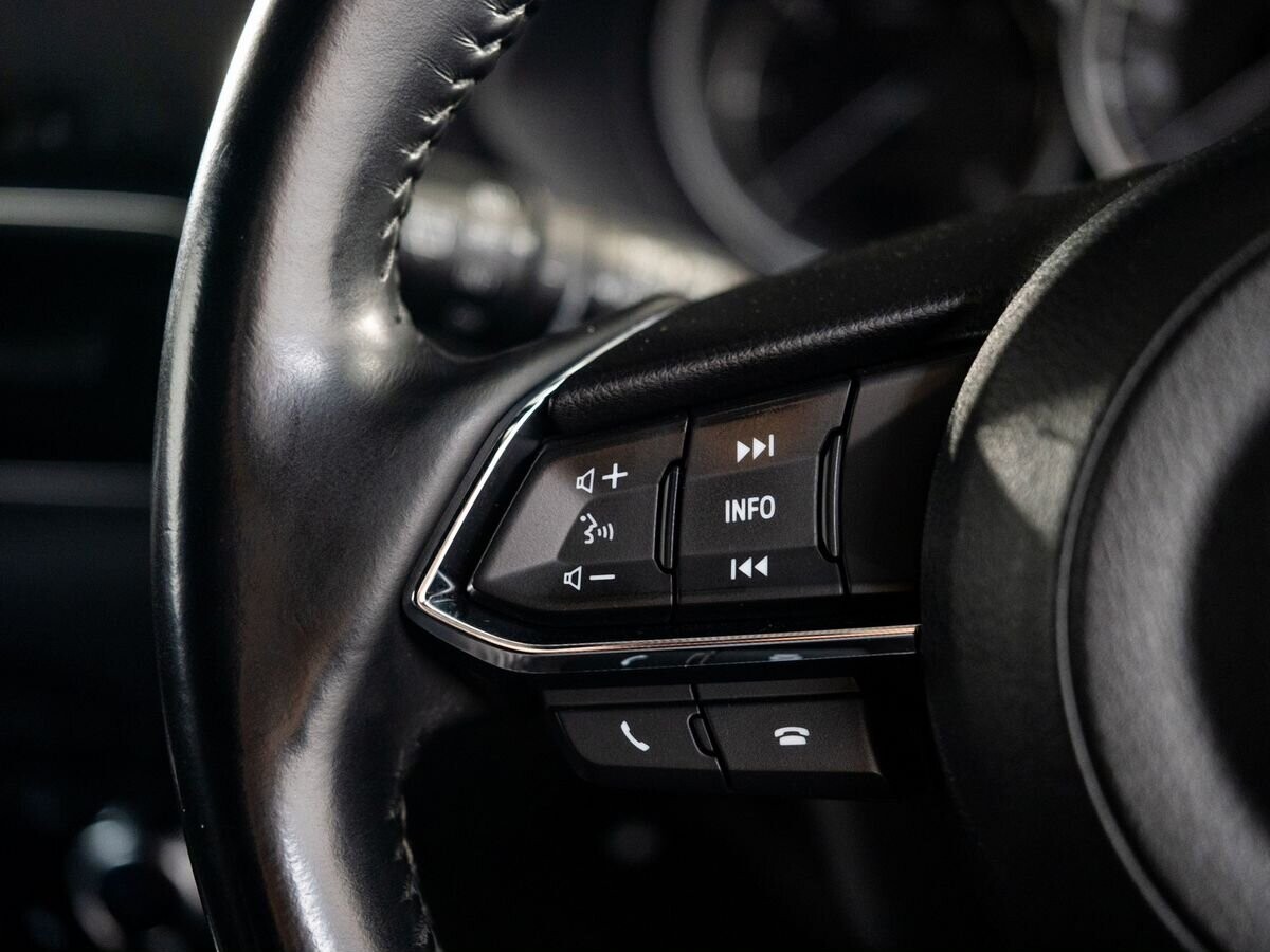 Mazda CX-8 2018 - фото автомобиля