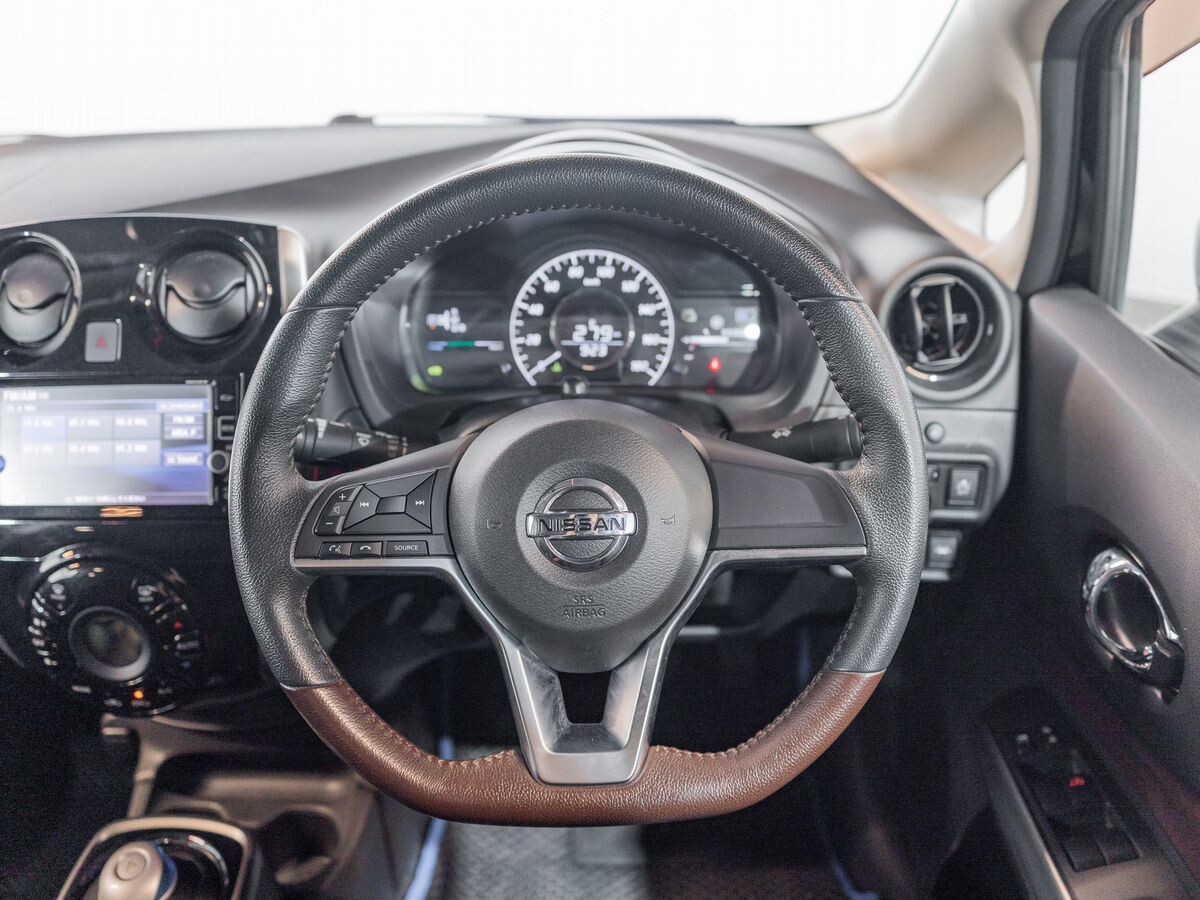 Nissan Note 2017 - фото автомобиля