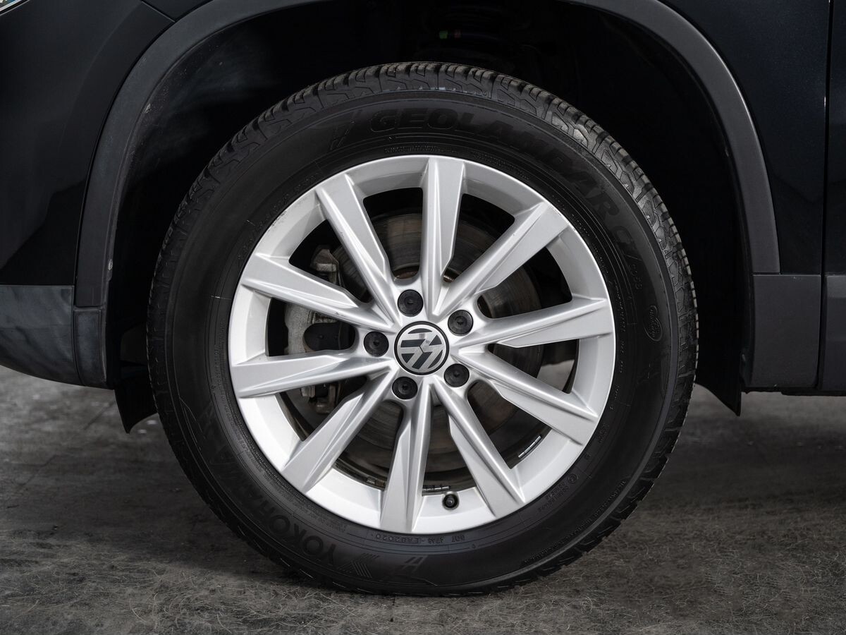 Volkswagen Tiguan 2014 - фото автомобиля