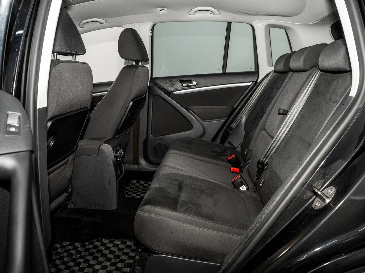 Volkswagen Tiguan 2014 - фото автомобиля