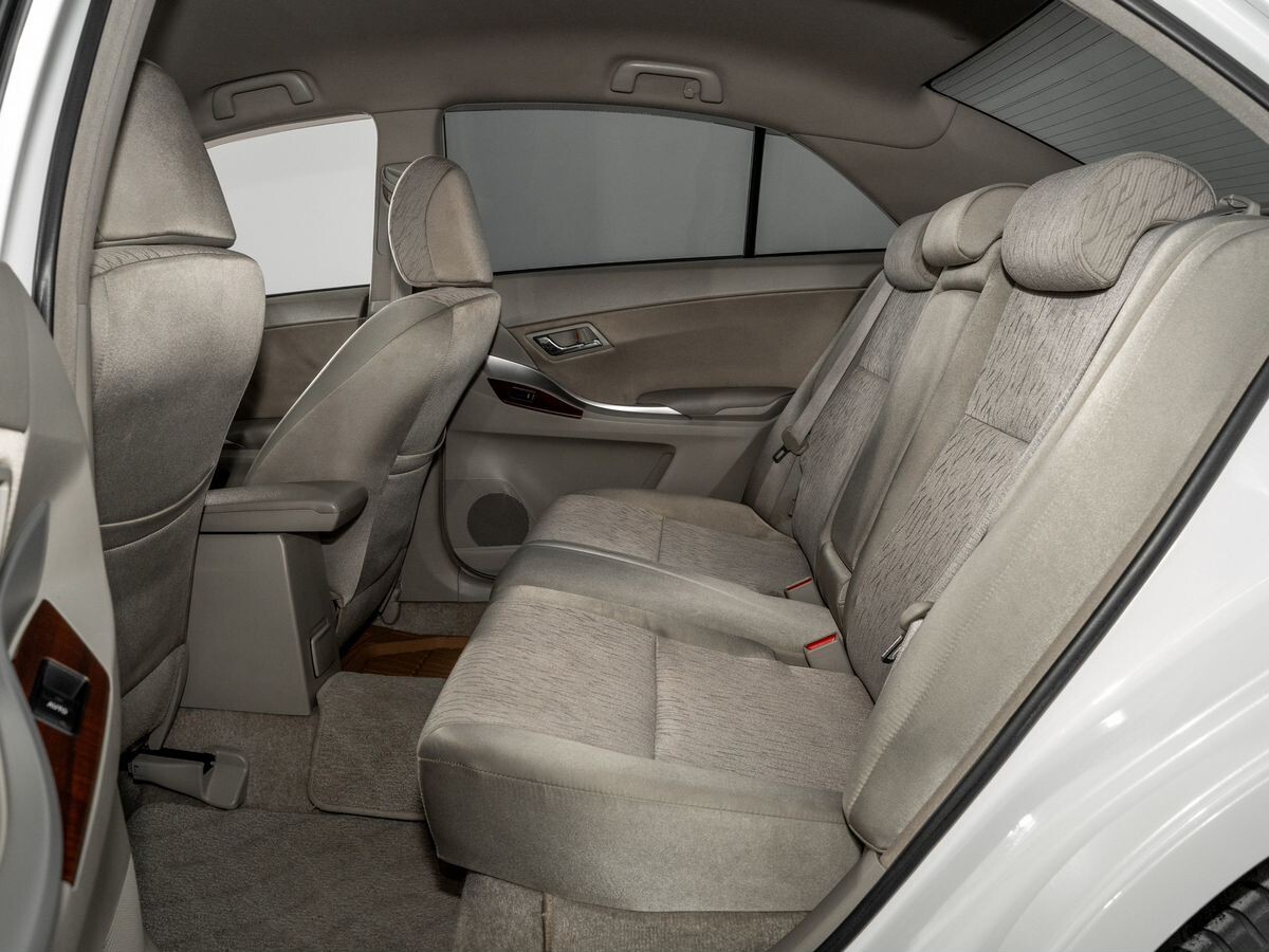 Toyota Allion 2011 - фото автомобиля