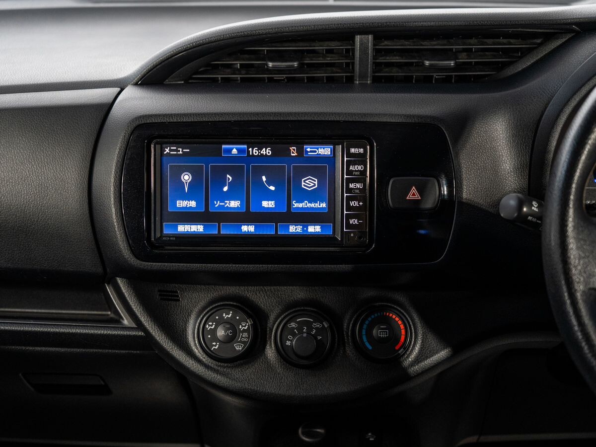 Toyota Vitz 2019 - фото автомобиля
