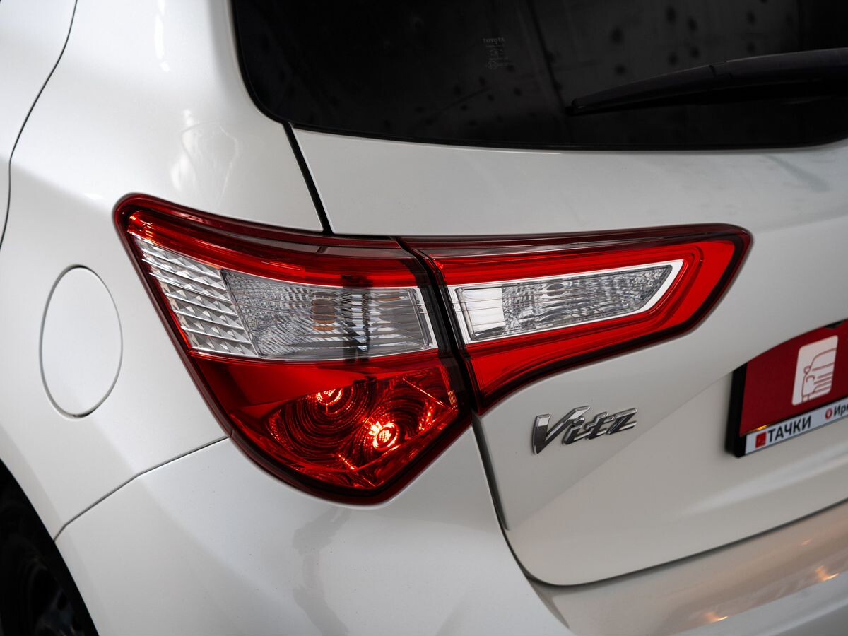 Toyota Vitz 2019 - фото автомобиля