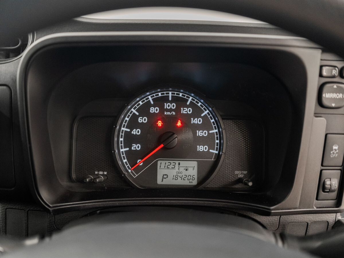 Toyota Succeed 2019 - фото автомобиля