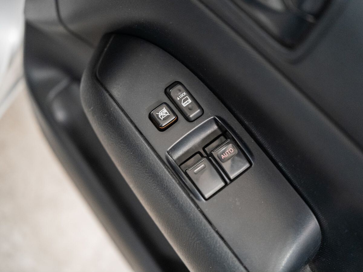 Toyota Succeed 2019 - фото автомобиля