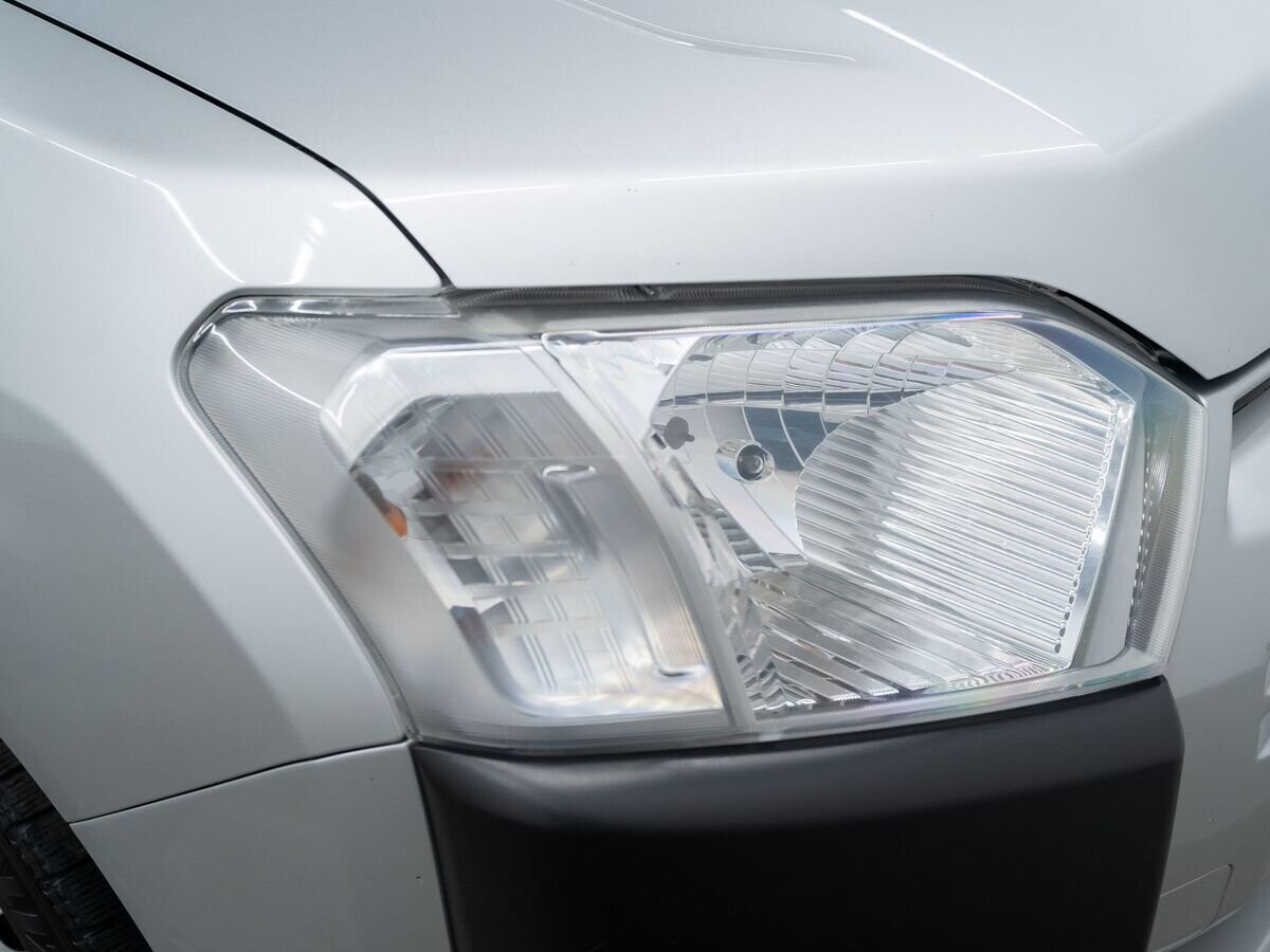 Toyota Succeed 2019 - фото автомобиля