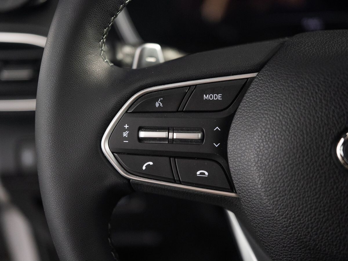Hyundai Santa Fe 2022 - фото автомобиля