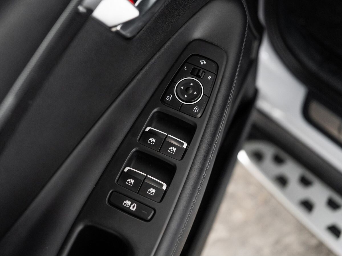 Hyundai Santa Fe 2022 - фото автомобиля