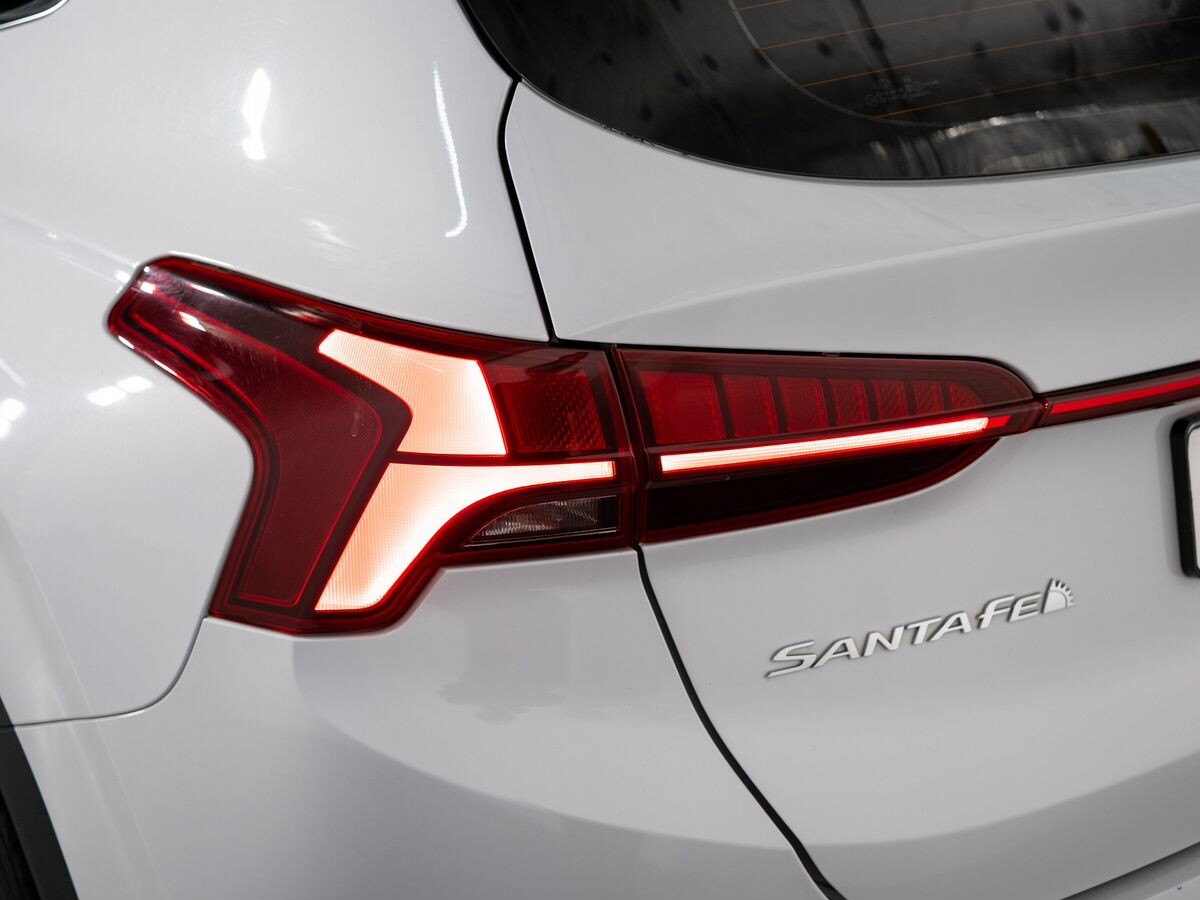 Hyundai Santa Fe 2022 - фото автомобиля