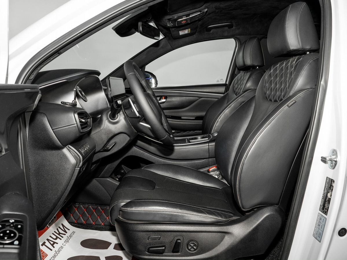 Hyundai Santa Fe 2022 - фото автомобиля