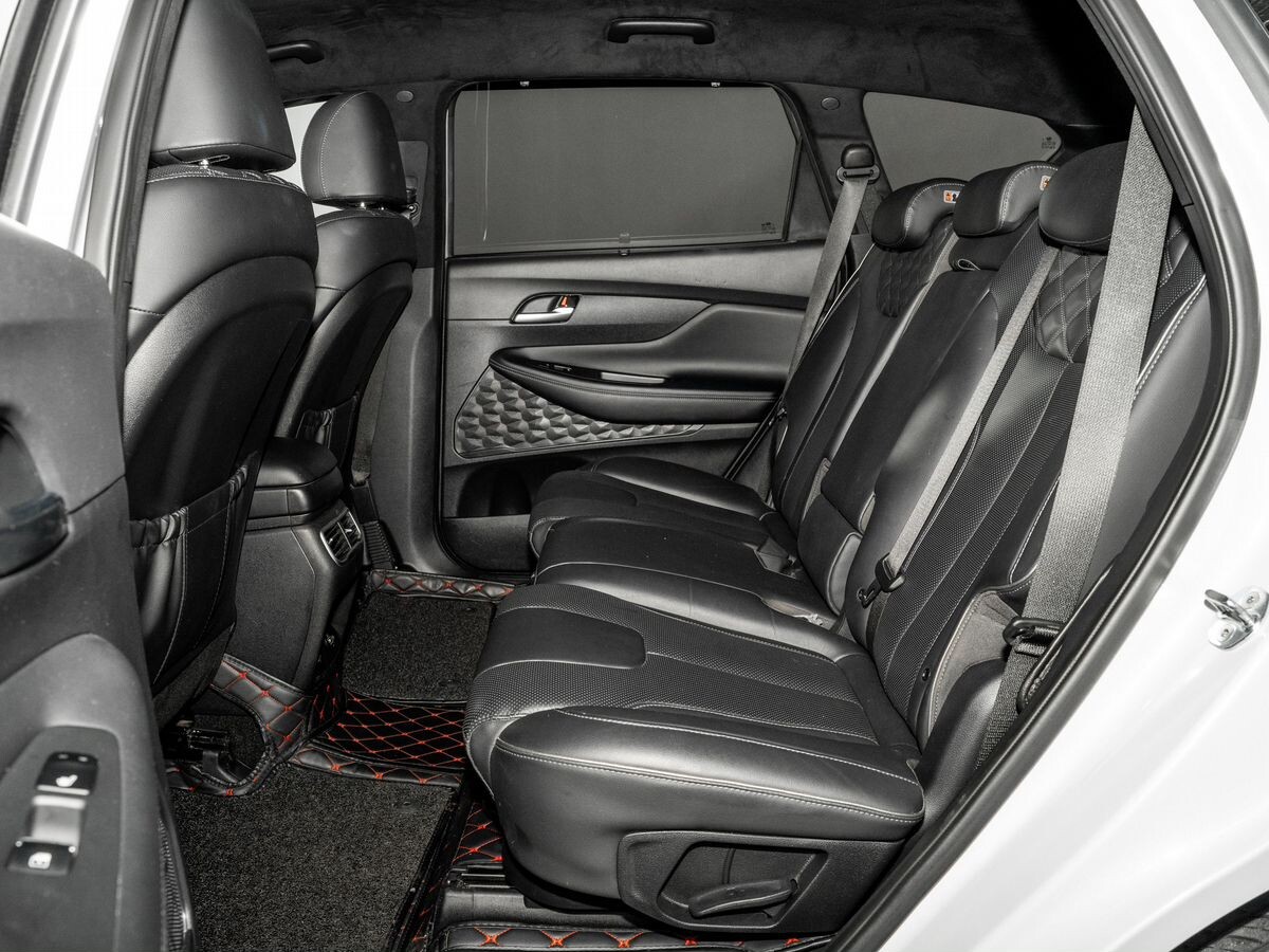 Hyundai Santa Fe 2022 - фото автомобиля
