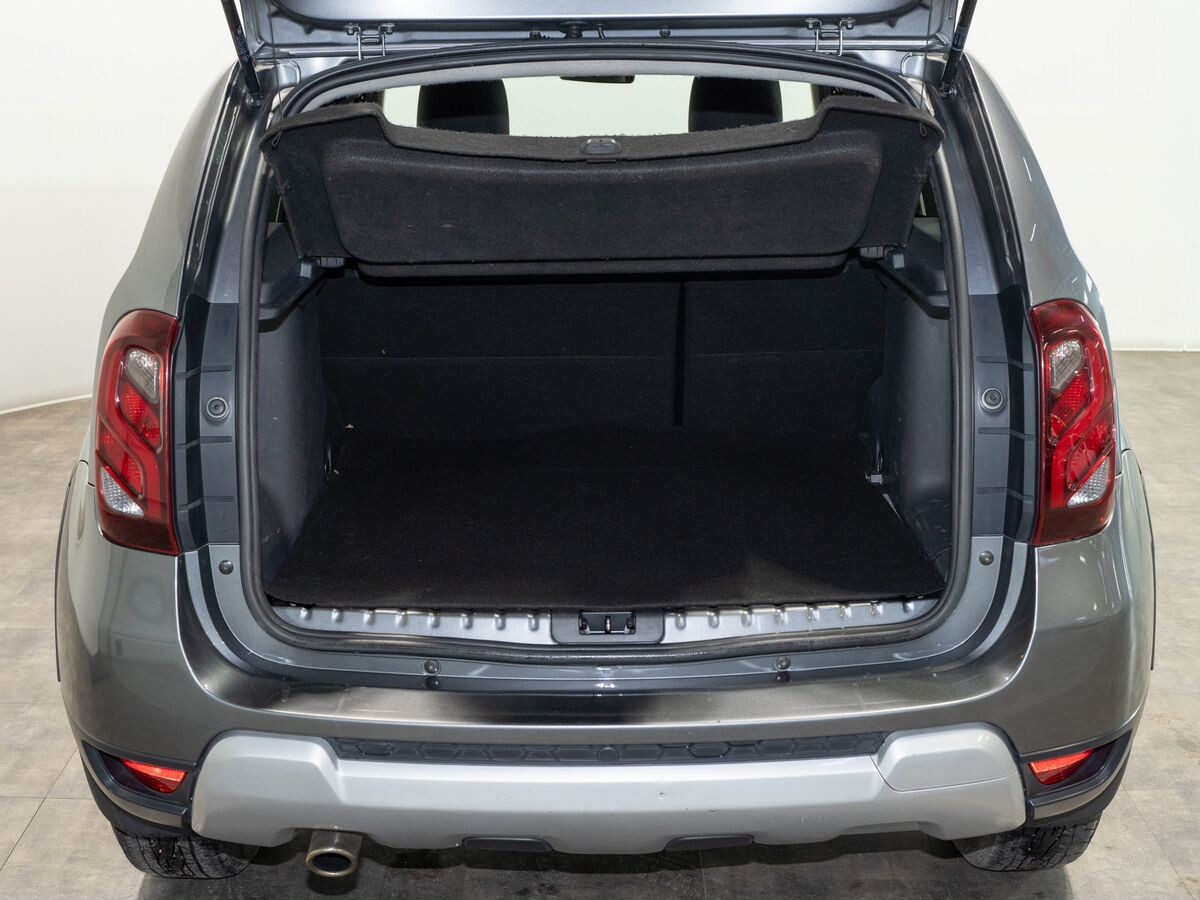 Renault Duster 2020 - фото автомобиля