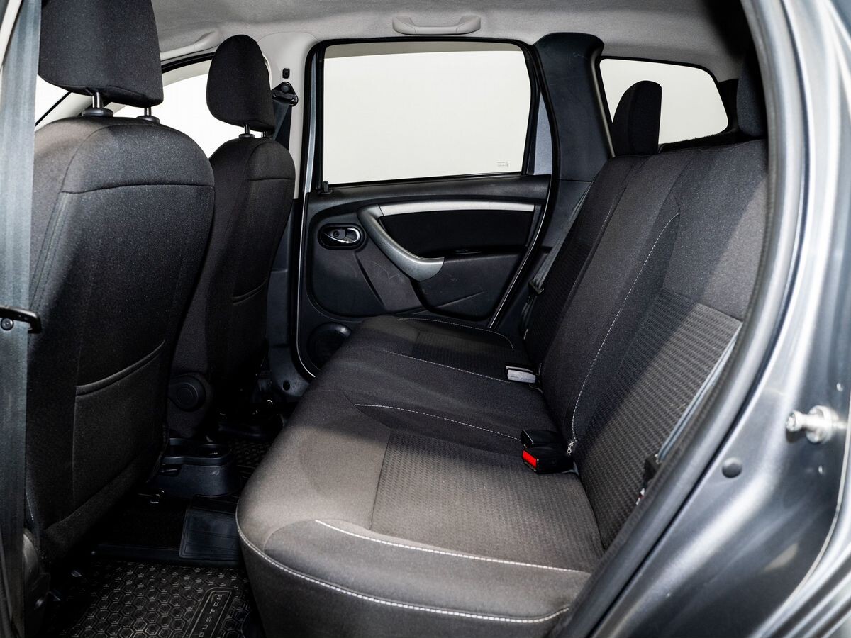 Renault Duster 2020 - фото автомобиля