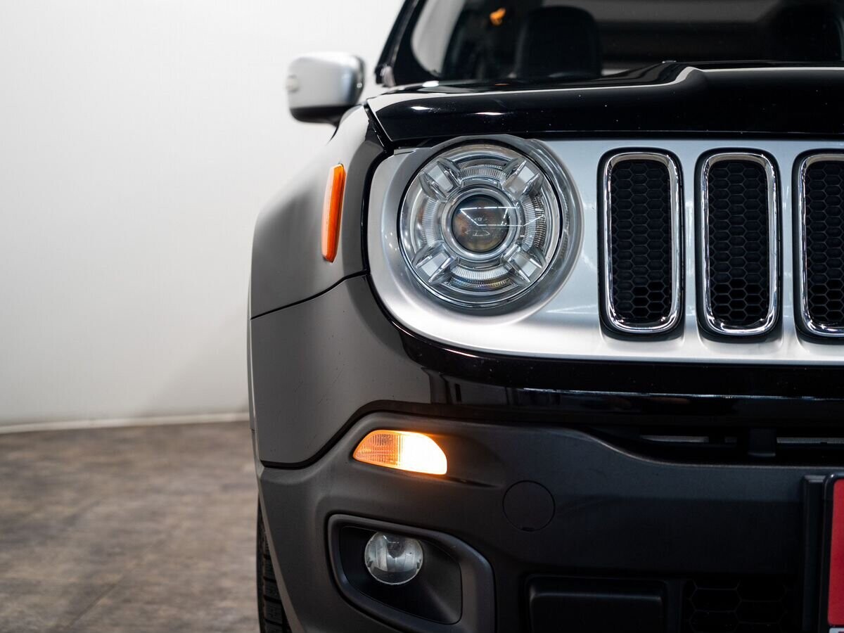 Jeep Renegade 2016 - фото автомобиля