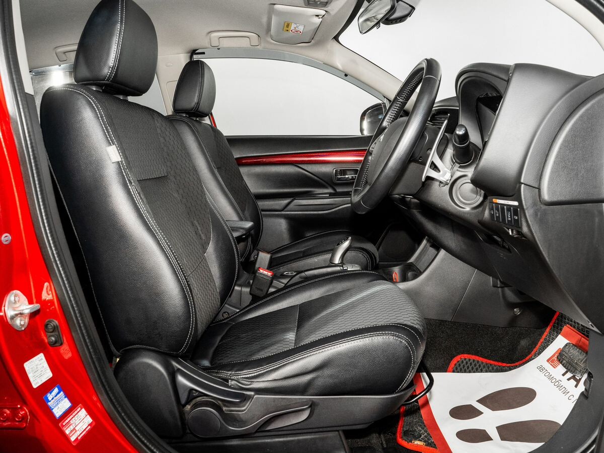 Mitsubishi Outlander 2014 - фото автомобиля