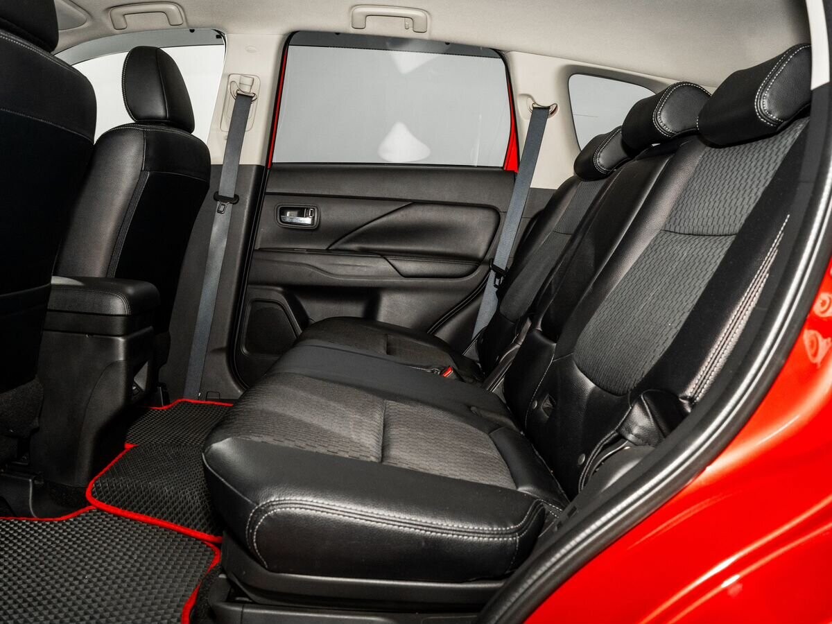 Mitsubishi Outlander 2014 - фото автомобиля