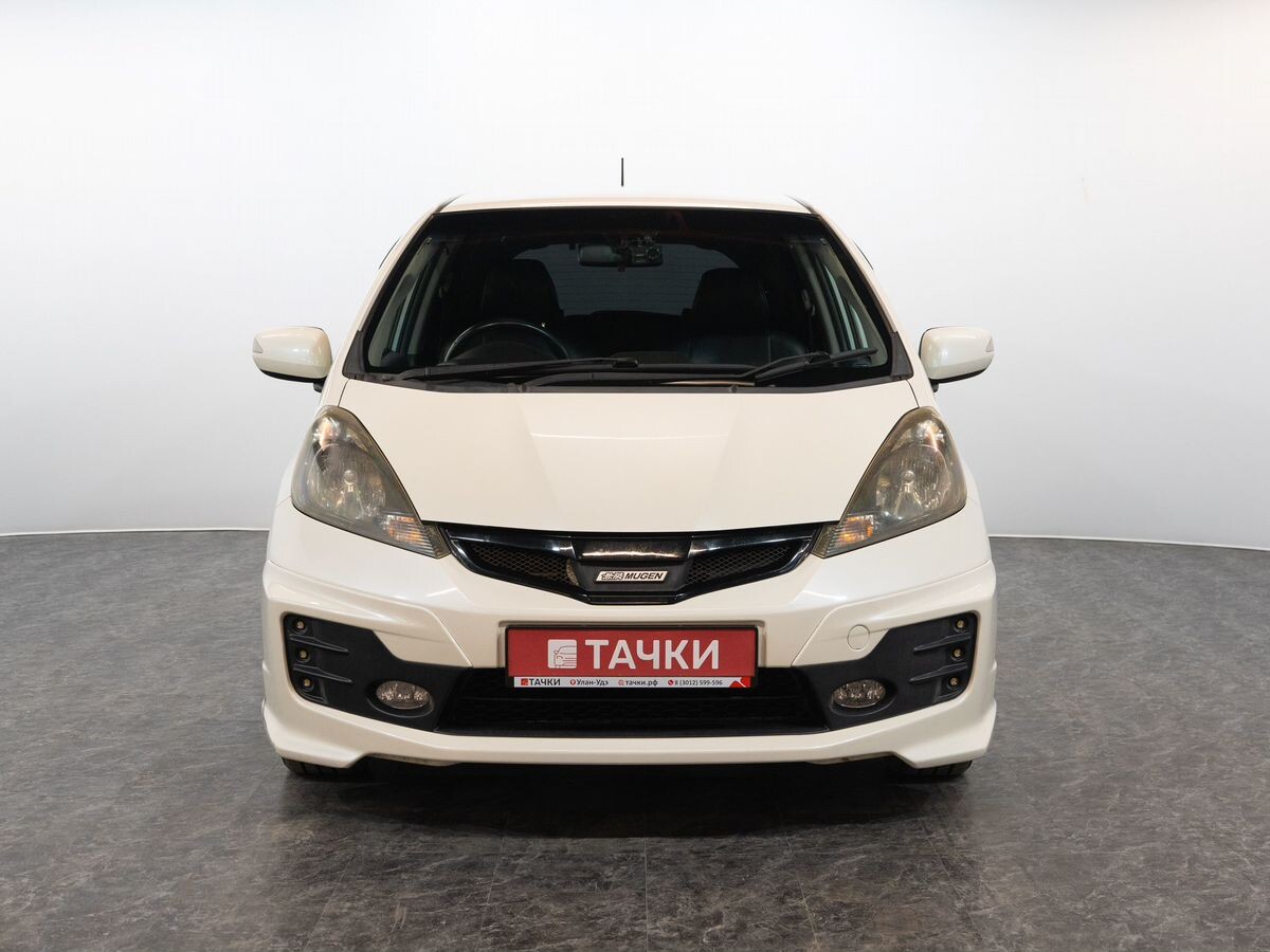 Honda Fit 2011 - фото автомобиля
