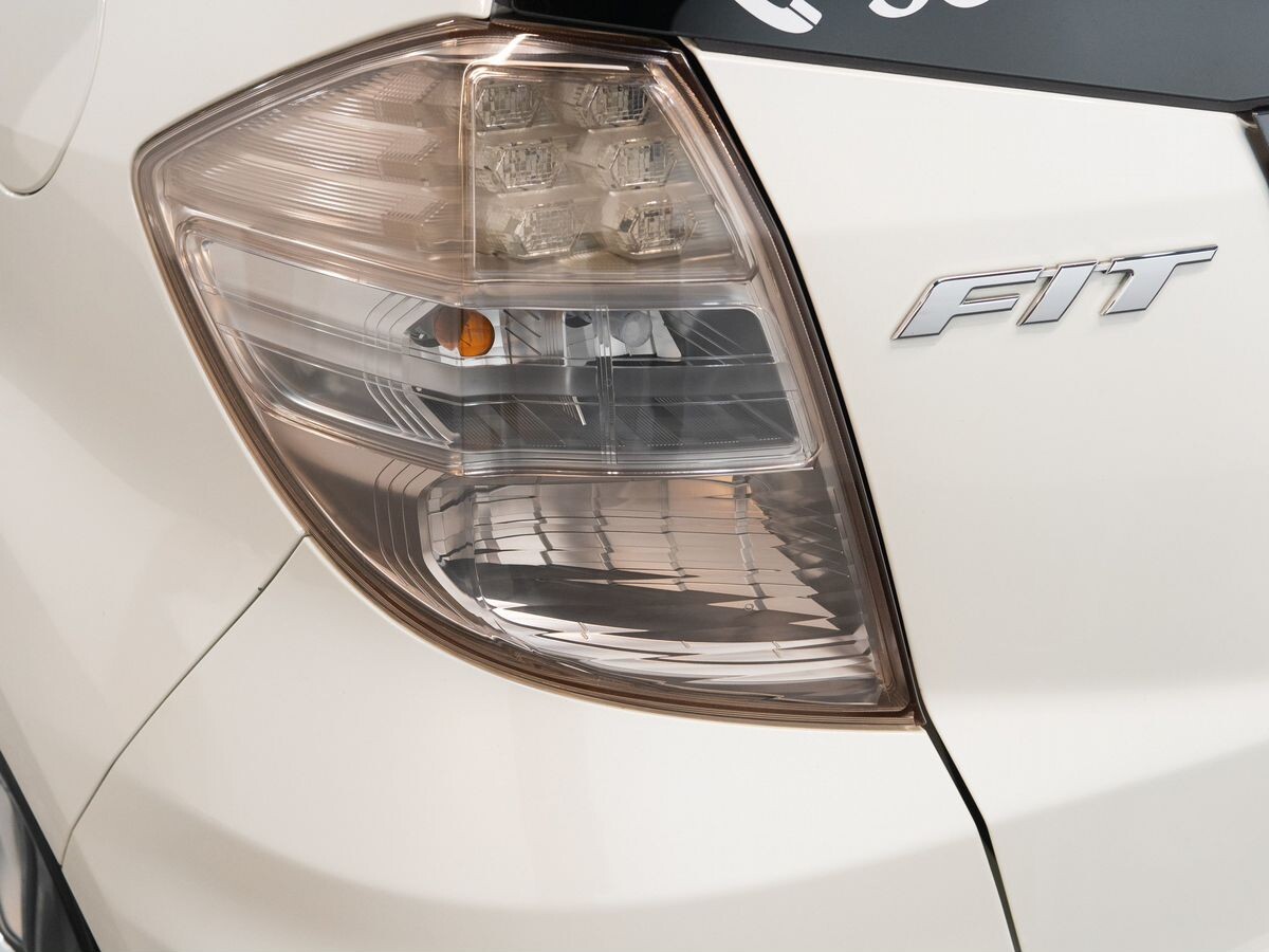 Honda Fit 2011 - фото автомобиля