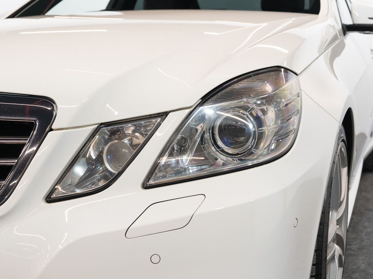 Mercedes-Benz E-Class 2013 - фото автомобиля