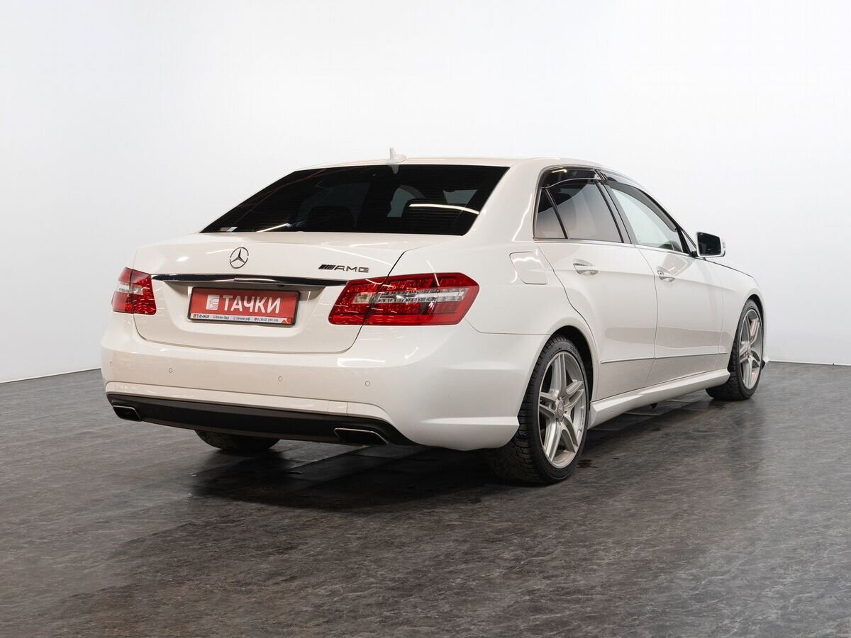 Mercedes-Benz E-Class 2013 - фото автомобиля