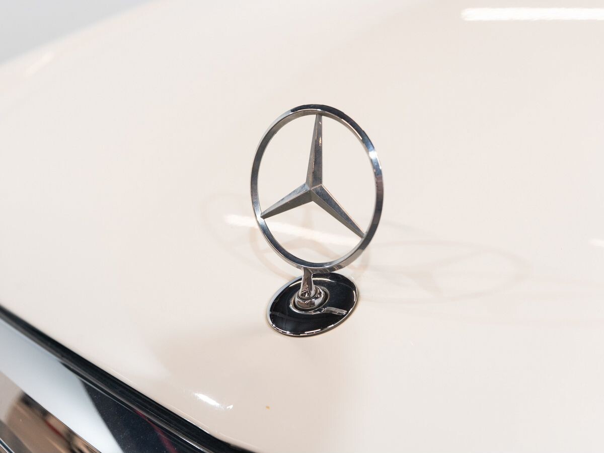 Mercedes-Benz E-Class 2013 - фото автомобиля