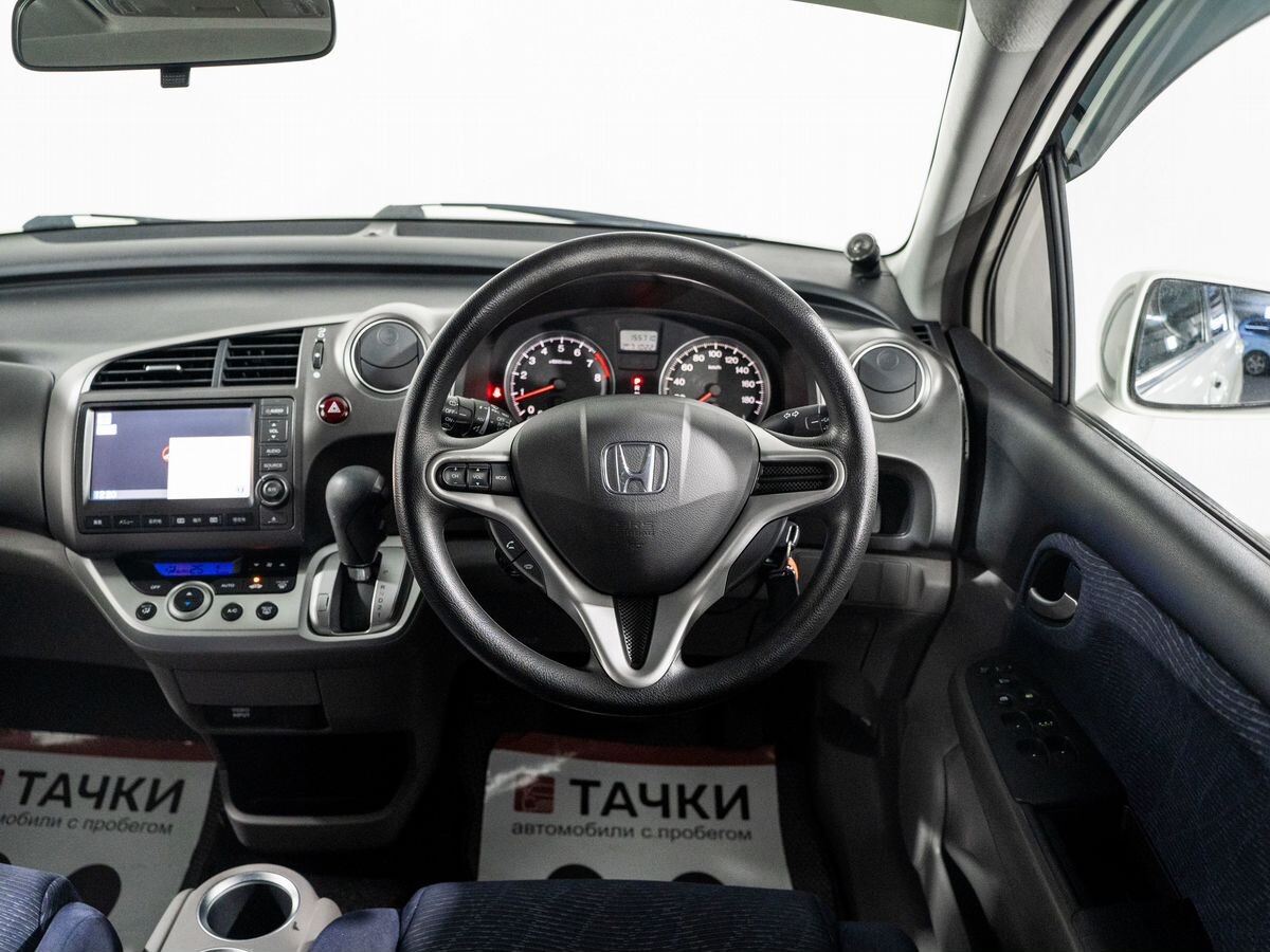 Honda Stream 2009 - фото автомобиля