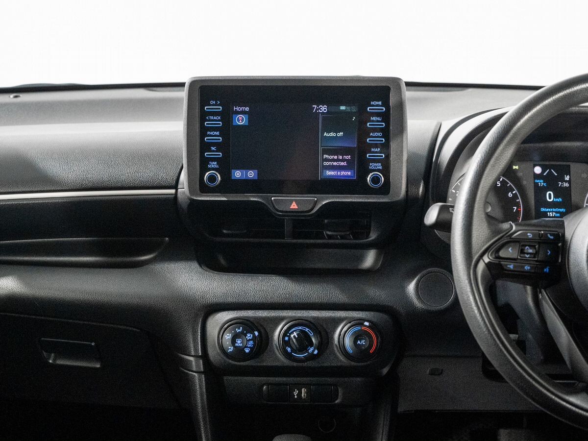 Toyota Yaris 2021 - фото автомобиля