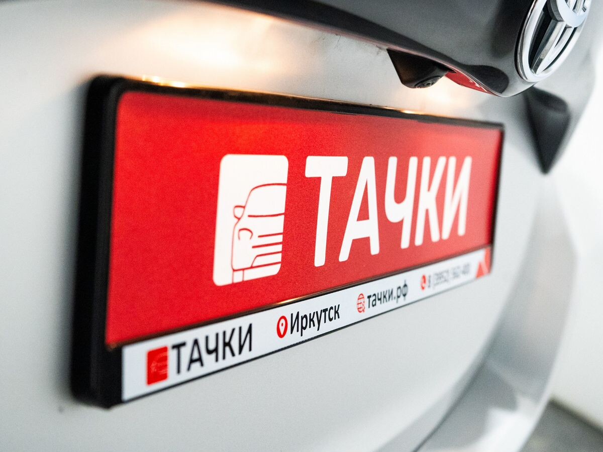 Toyota Yaris 2021 - фото автомобиля
