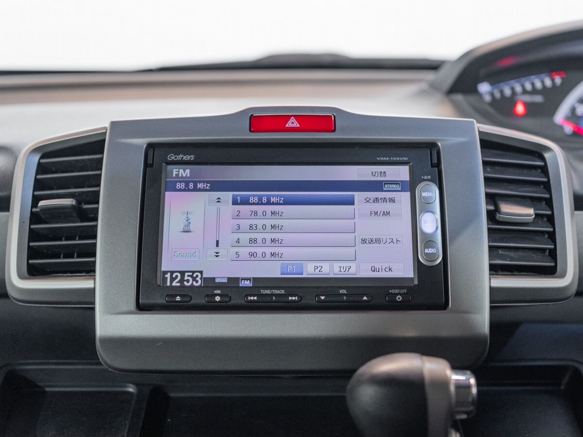 Honda Freed 2013 - фото автомобиля