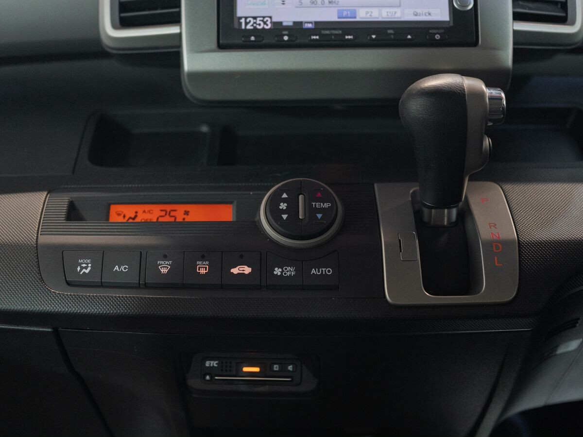 Honda Freed 2013 - фото автомобиля