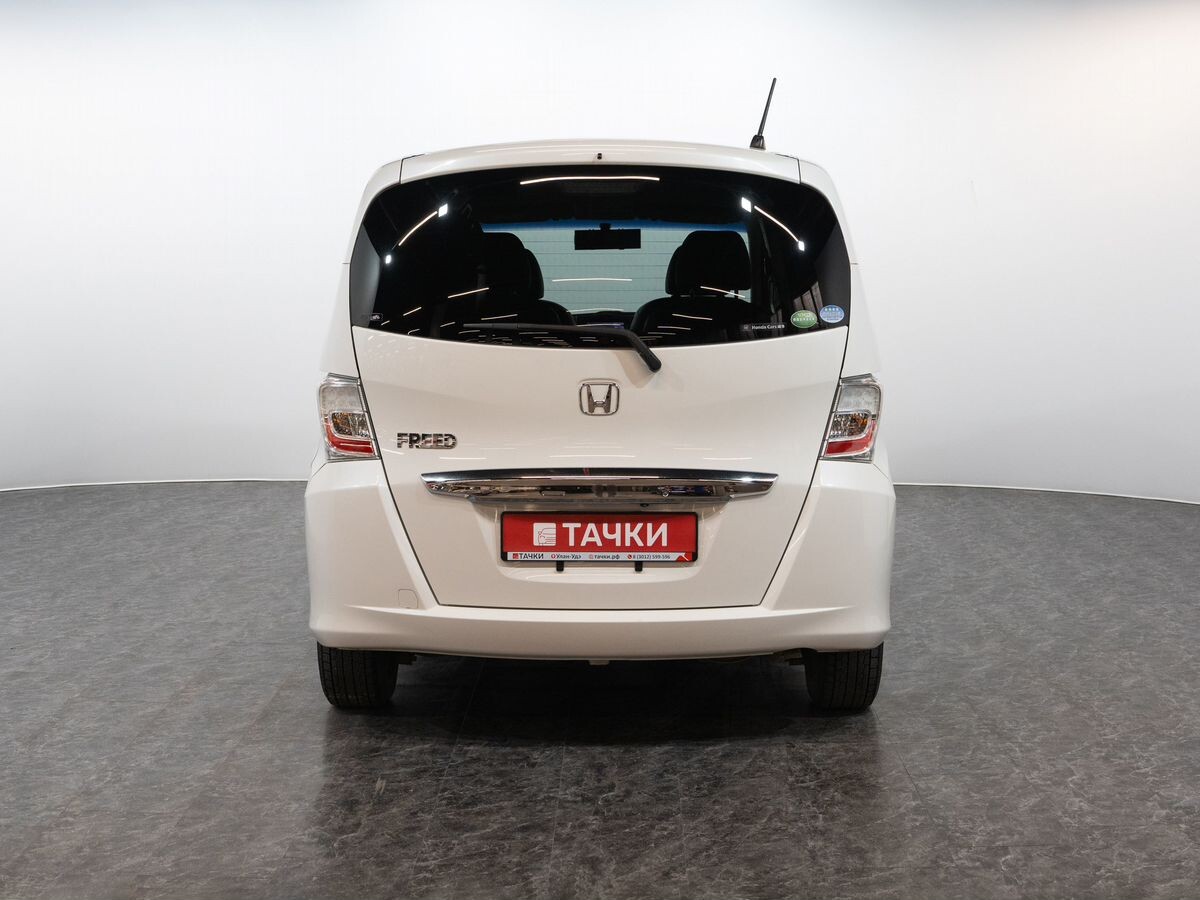 Honda Freed 2013 - фото автомобиля